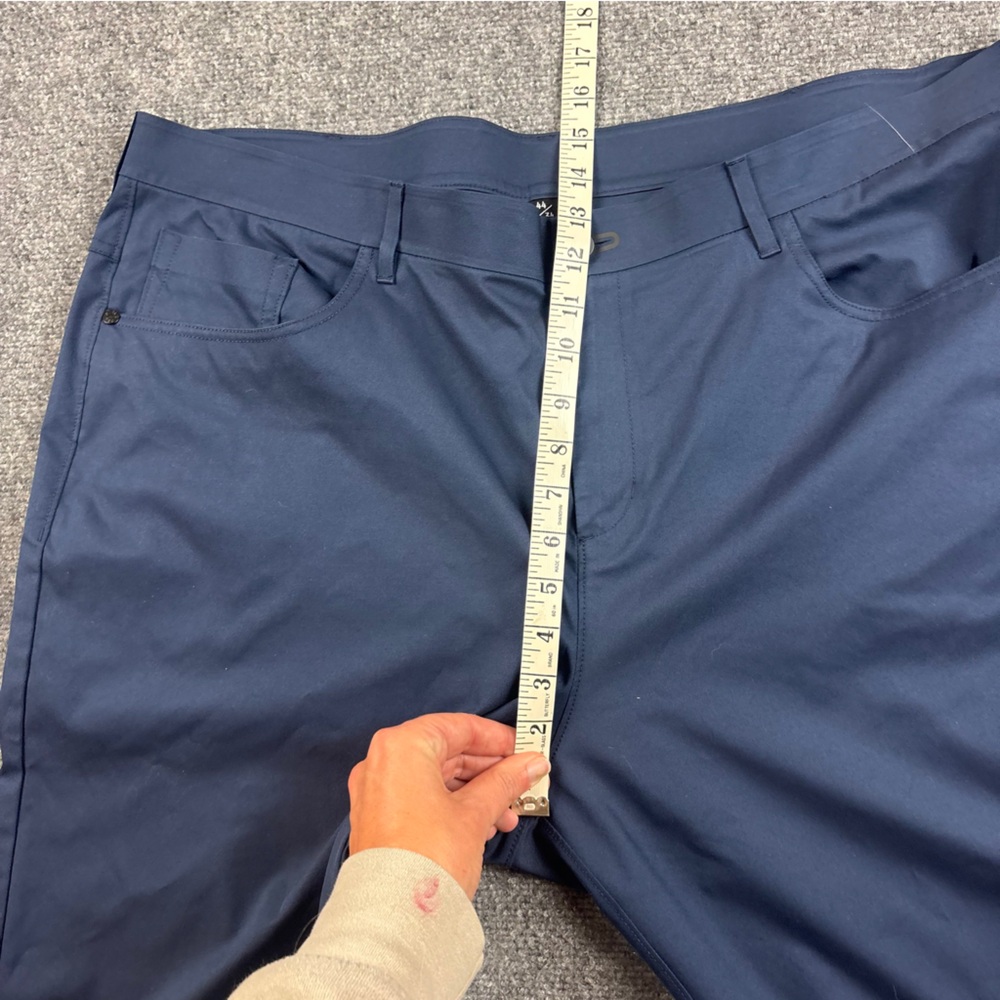 PUBLIC REC Men’s Navy Dealmaker 5-pocket Pant size: 44 x 34 - Picture 4 of 9